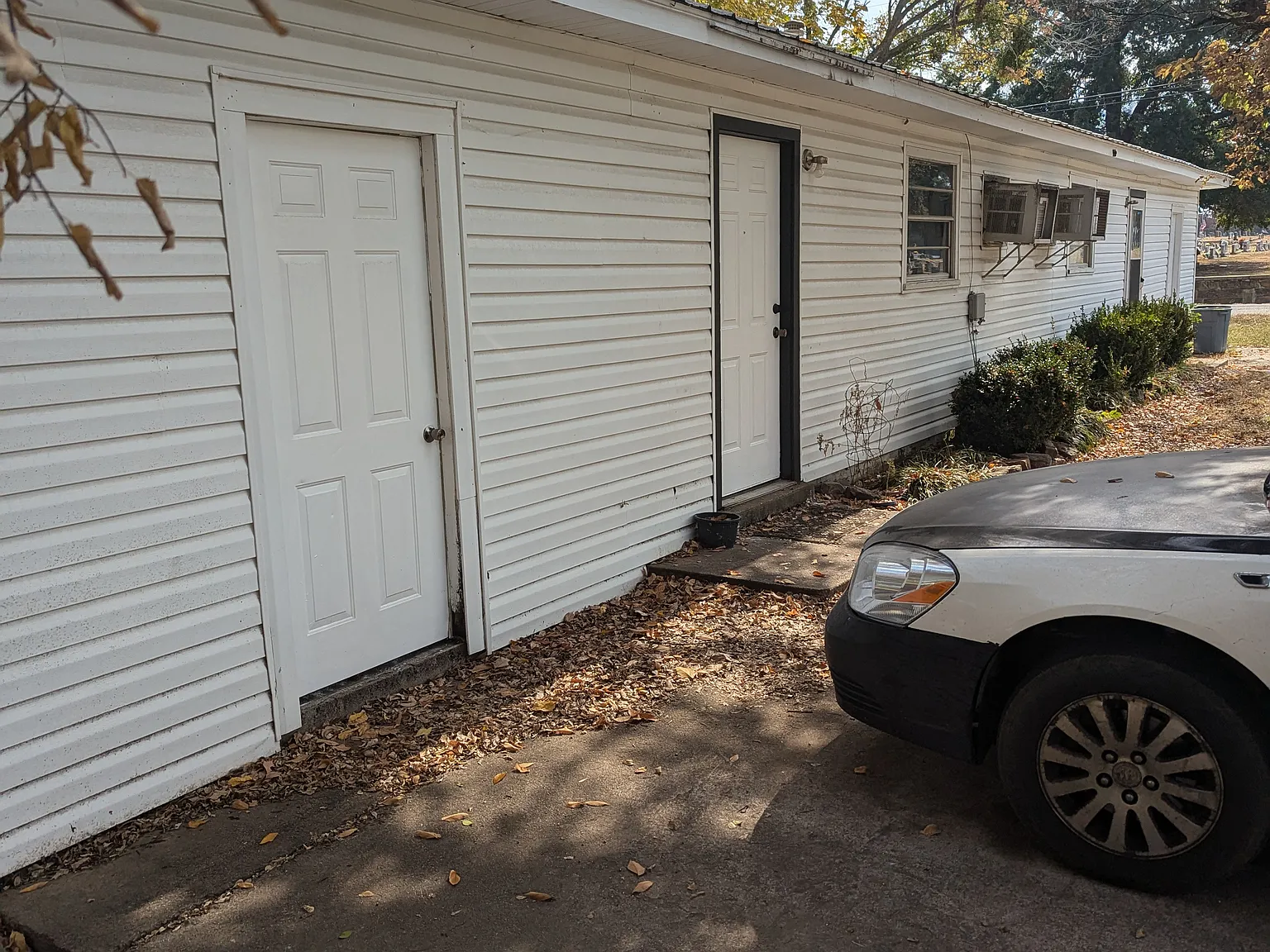 2 bed, 900 sqft, $720 — Photo 3