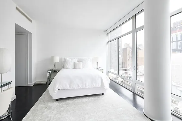Rented by Compass | media 23