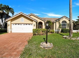 12651 E White Coral Dr, Wellington, FL 33414