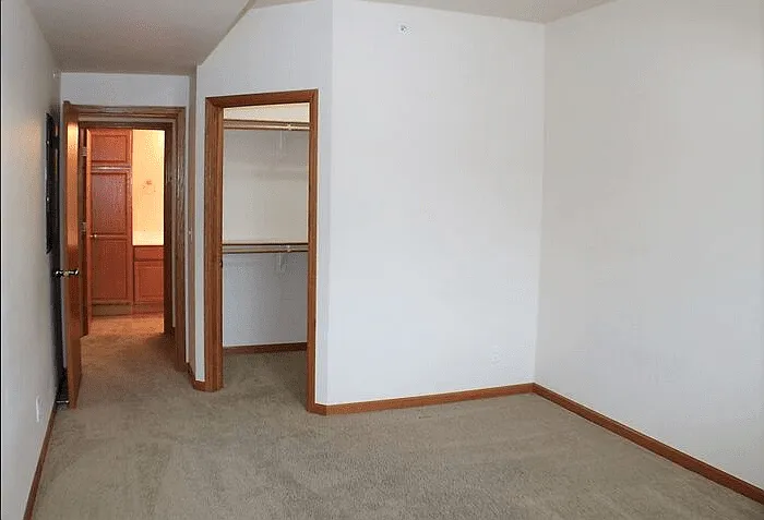 460 Cameron Way — Photo 15