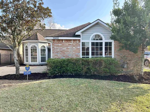 13432 S Fairview Ave, Baton Rouge, LA 70816