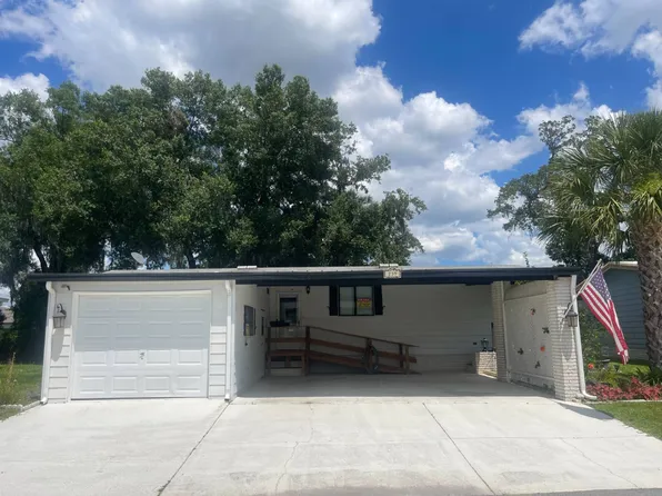 239 Country Ln #239M, Plant City, FL 33565