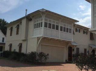 76 S Section St, Fairhope, AL 36532