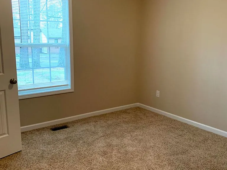119 W Short St — Photo 15