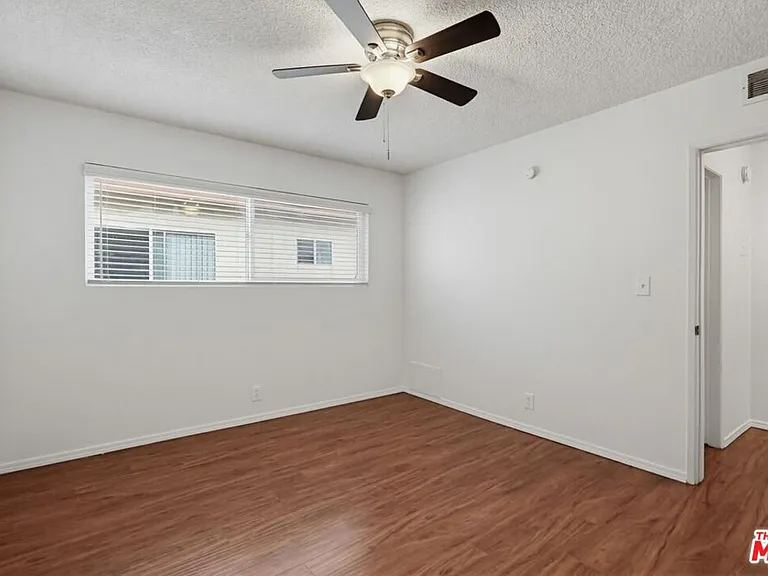 515 N Alfred St #204 — Photo 16