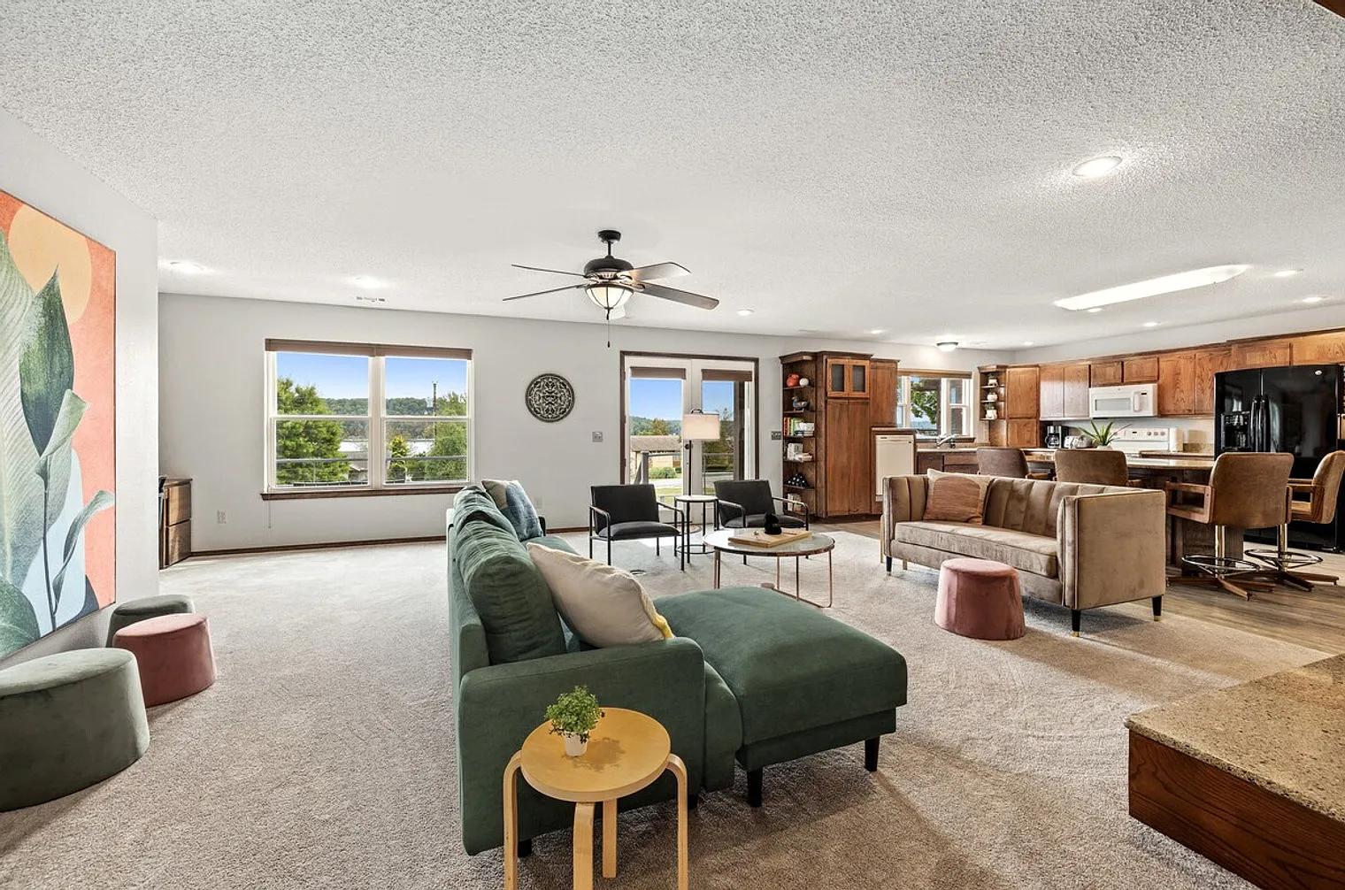 5 bed, 3.0 bath, 3713 sqft, $7,086 — Photo 1