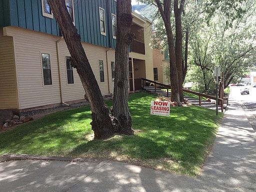 2nd image of 410 20th St Ste S-2