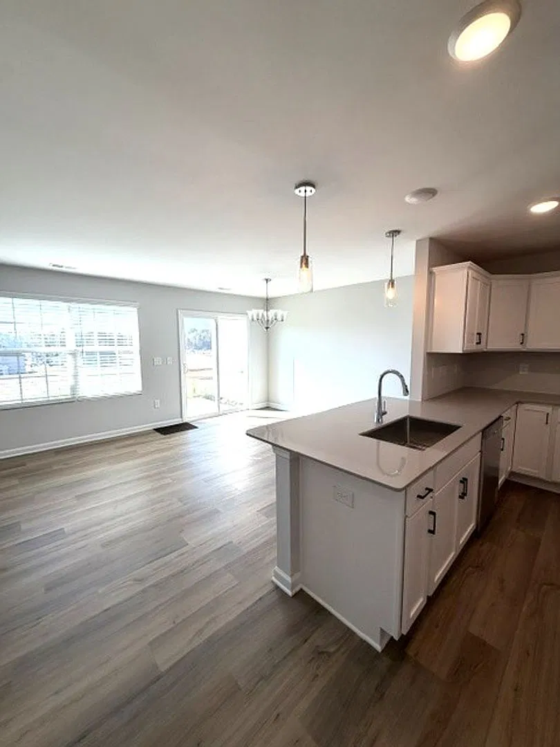 ~ Be The FIRST to enjoy this beautiful brand new townhome in Oakmont Townes! ~ — Photo 4