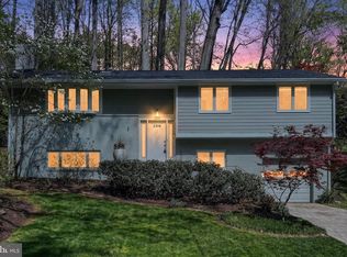 6362 Burton Cir, Falls Church, VA