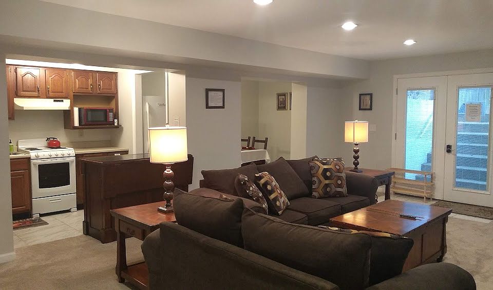 Open floorplan with family room, kitchen and dining room