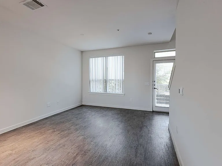 The District At Cypress Waters - Parson's Green — Photo 182
