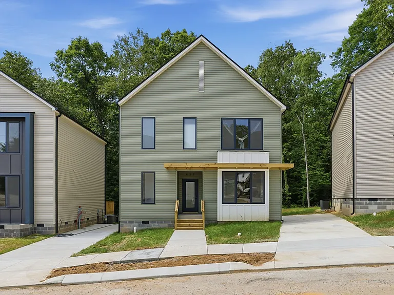 427 Ankara Ct — Photo 1