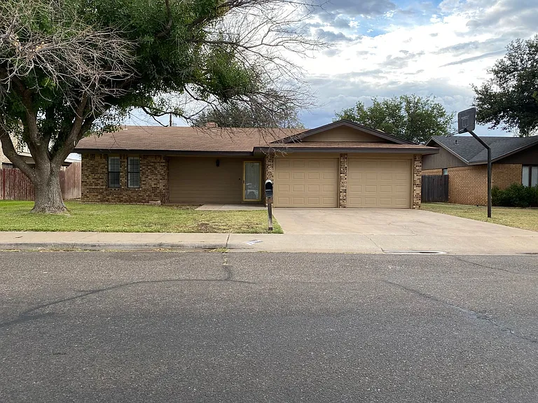 6408 Dunbar Dr — Photo 1