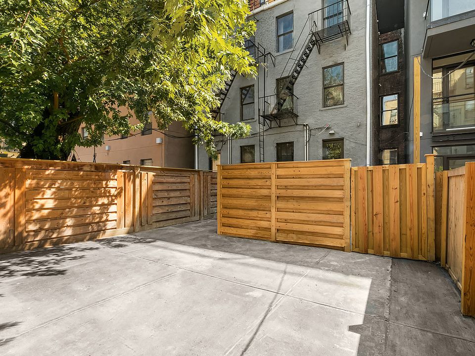 1st image of 33 Lexington Ave APT 1F