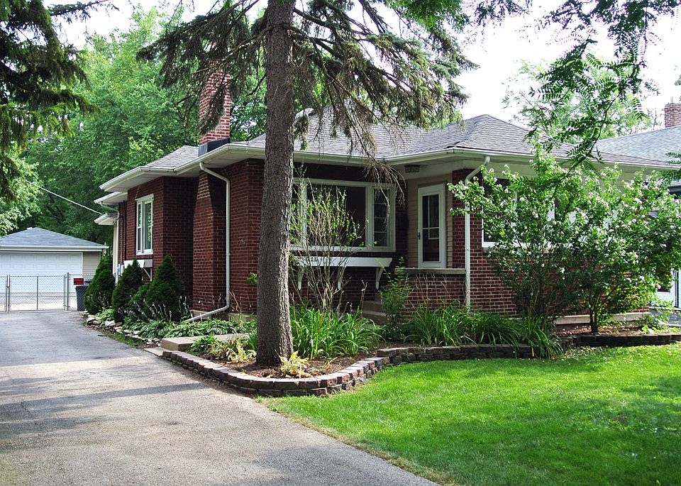 1st image of 323 E Highland Ave