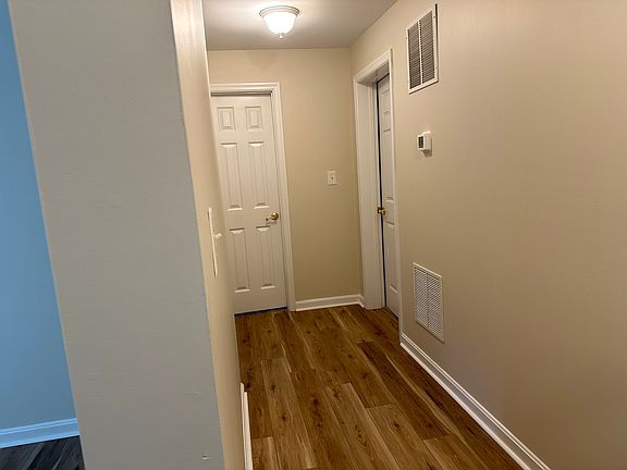 5th image of 350 Stonegate Ln