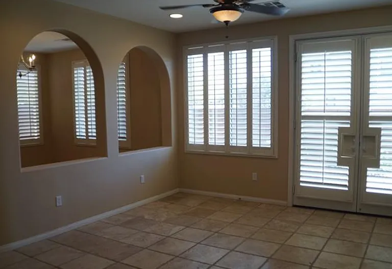 2407 Granada Bluff Ct — Photo 25