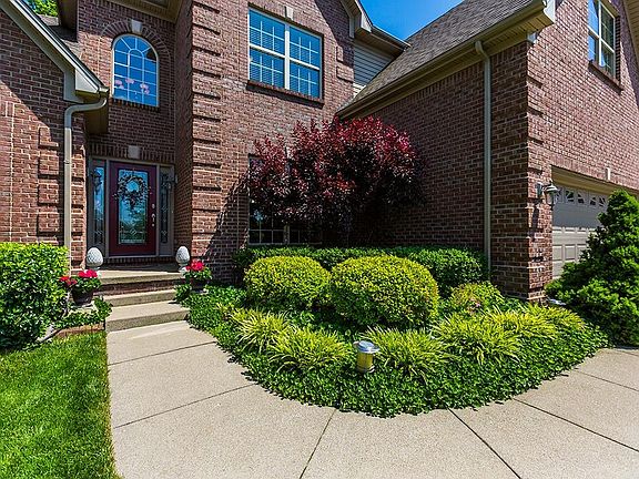 3rd image of 2309 Sunningdale Dr