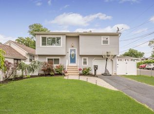 174 Hudson Ave, Middletown, NJ 07748