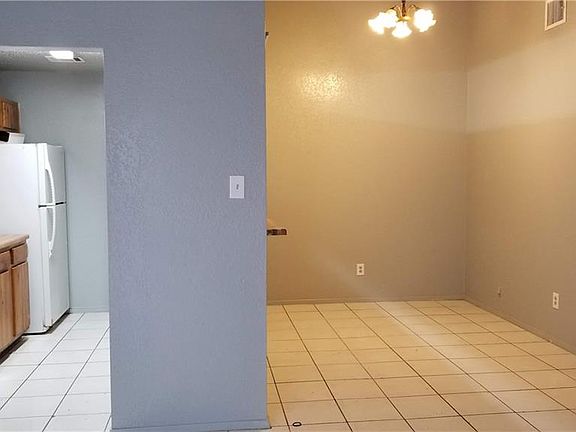 3rd image of 9707 Eastwend Dr