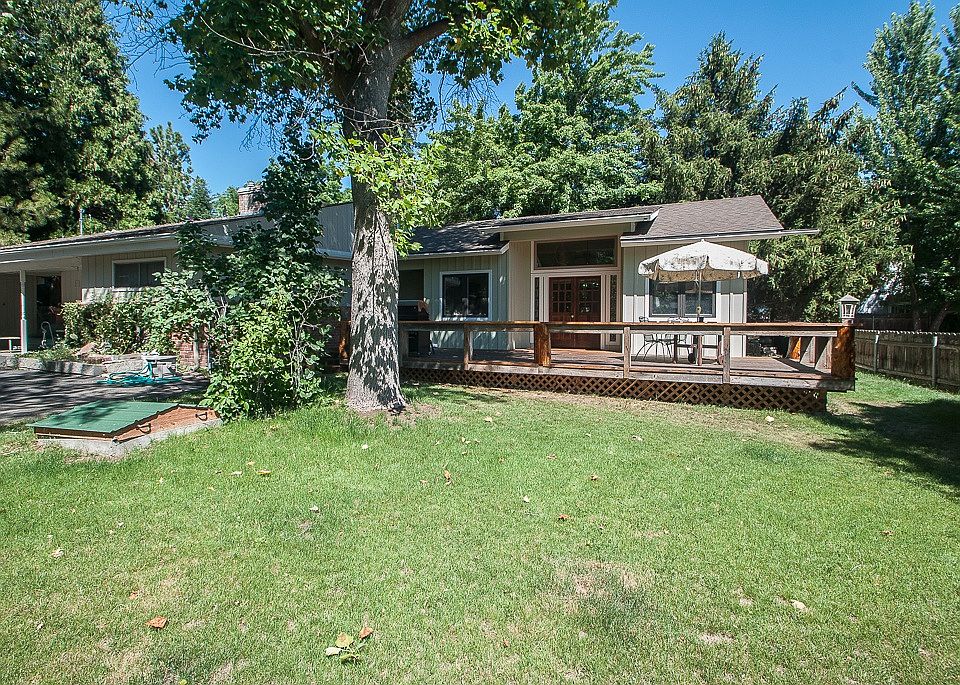 Large Patio/Deck