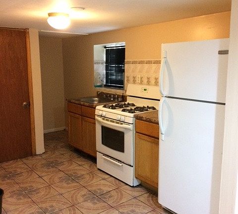 2nd image of 305 Newberry Ave