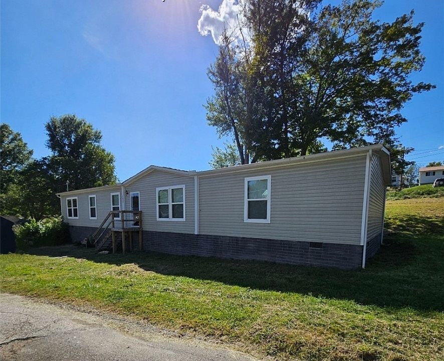 1st image of 1521 Whaley Ct