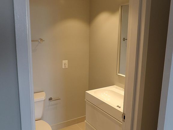3rd image of 2311 Pimmit Dr APT 1208