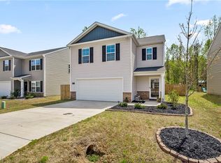 166 Carriage Cove Cir, Mocksville, NC 27028