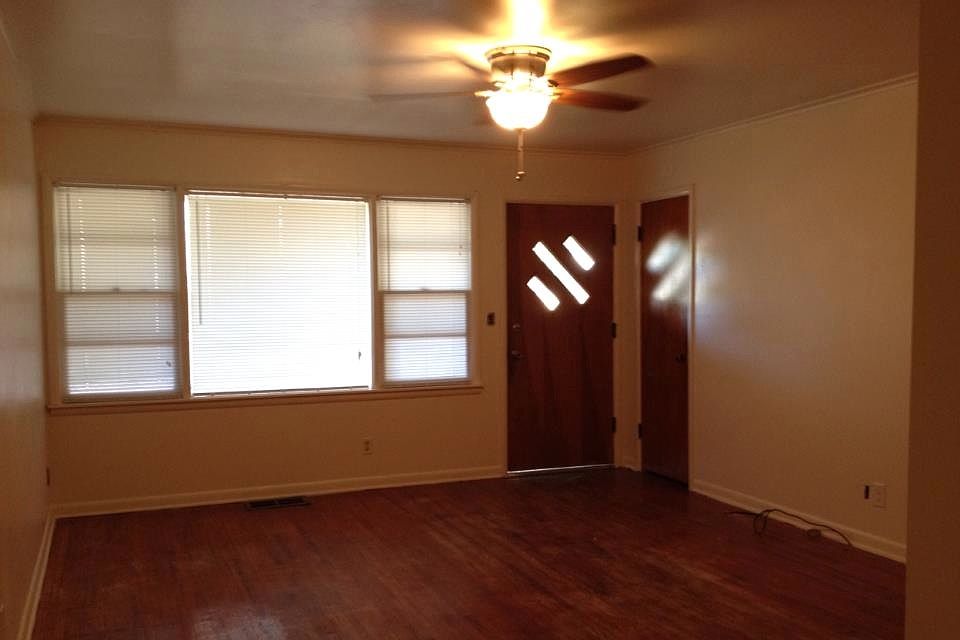 Spacious Living w/Hardwood Floors