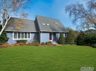 671 Summit Dr, Mattituck, NY 11952
