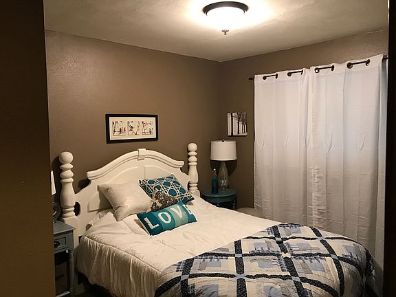 4th image of 2908 S Sommer Ln