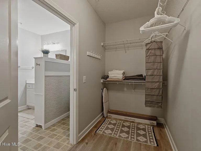 240 Woodlands Way #17 — Photo 26