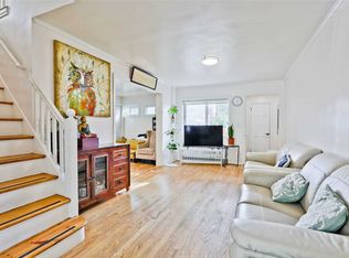 4815 196th Pl, Fresh Meadows, NY 11365