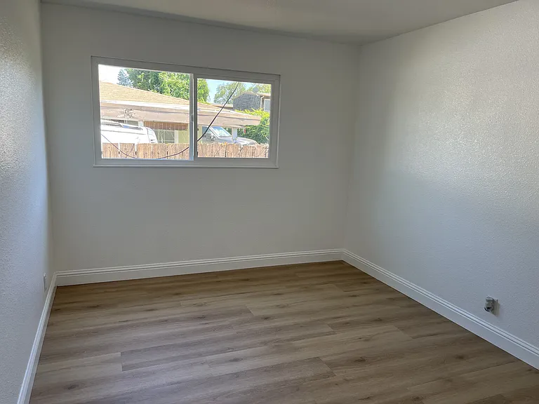 814 Carpino Ave — Photo 25