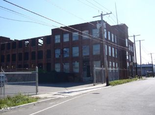 1565 Railroad Ave, Bridgeport, CT 06605