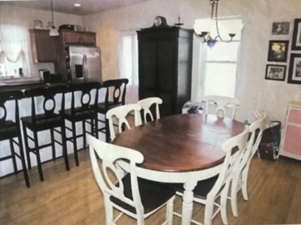 180 Warren St, Needham, MA 02492