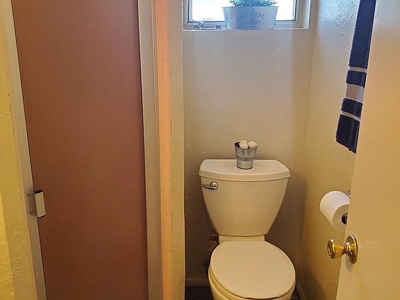 3rd image of 2146 N Margaret Ave #C