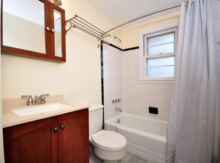 80 New Britain Ave #2E, Unionville, CT 06085