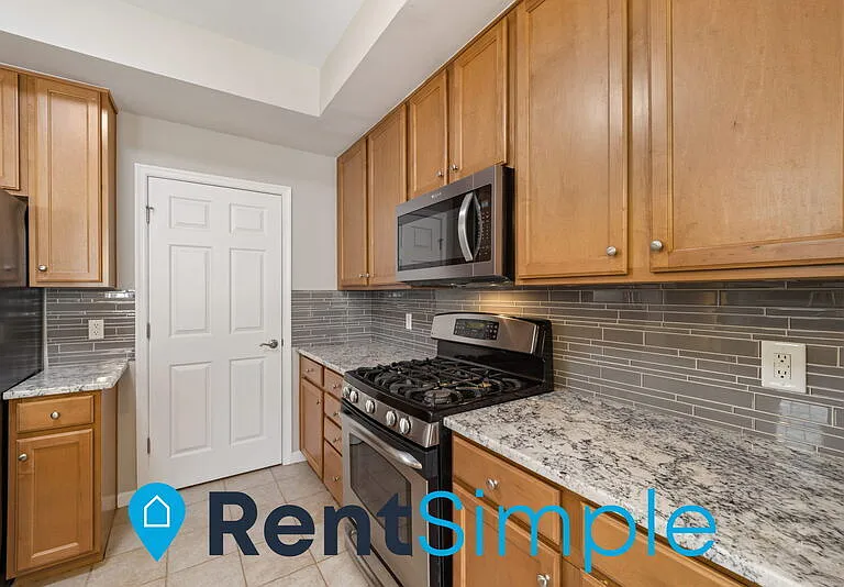 6791 Hampton Bay Ln — Photo 18