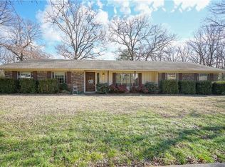 1104 Cruce St, Poteau, OK 74953