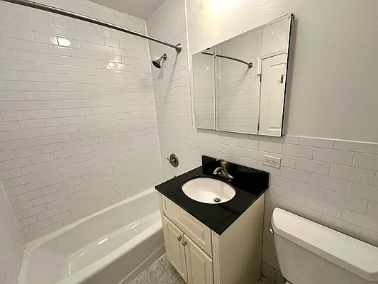 Rented by Tourma Realty LLC | media 7