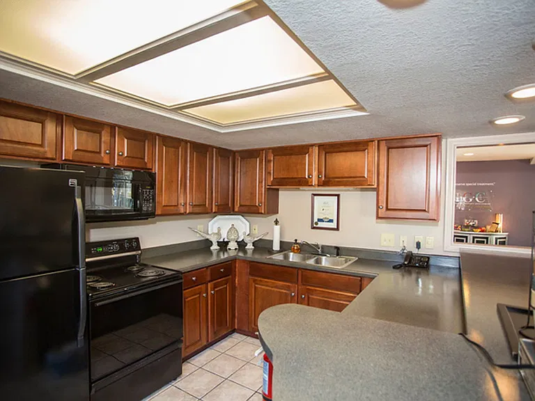 Eagle Landing Apartment Homes — Photo 22