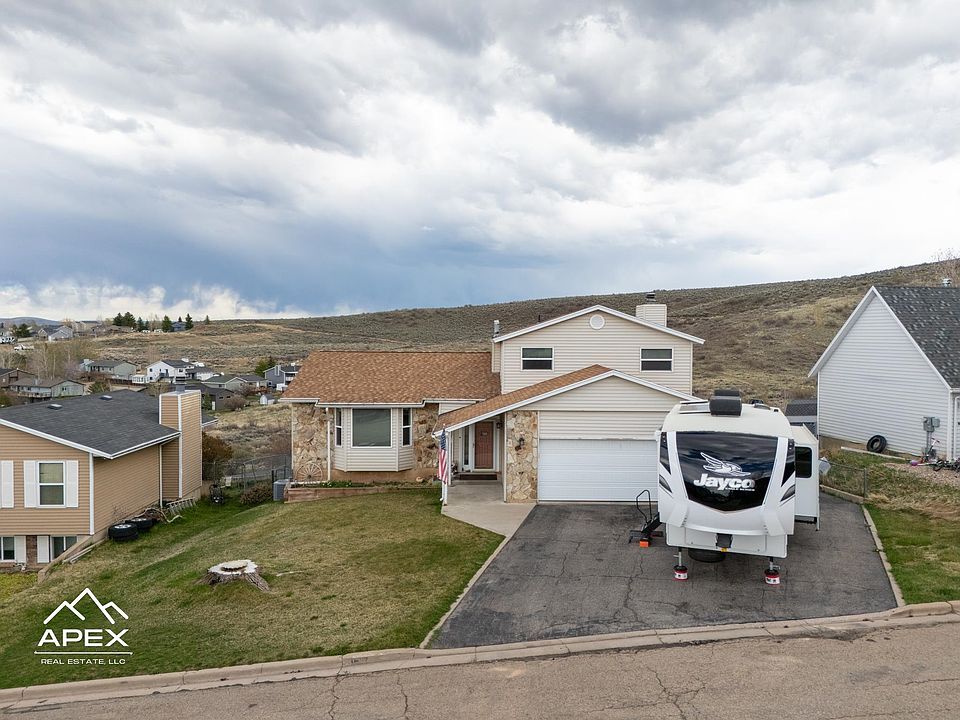 1st image of 155 Spring Brook Dr