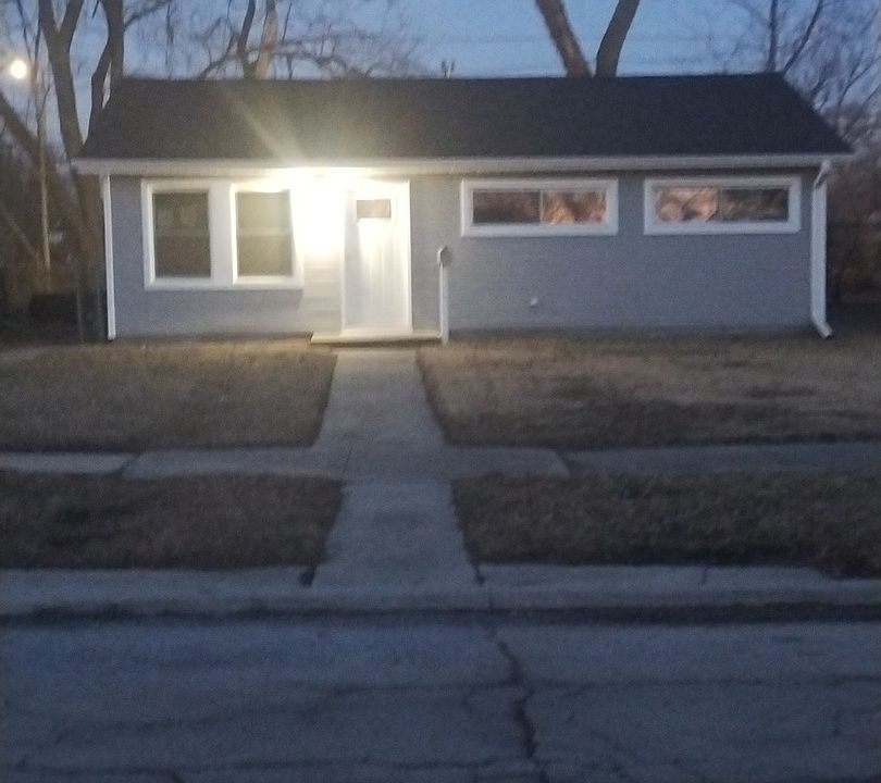 1st image of 15133 N Honore Ave
