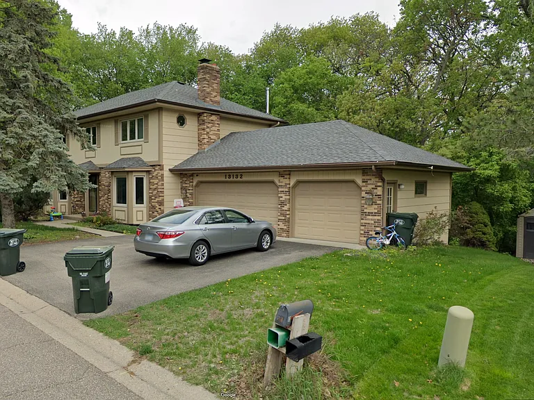 Hallmark Ct — Photo 3