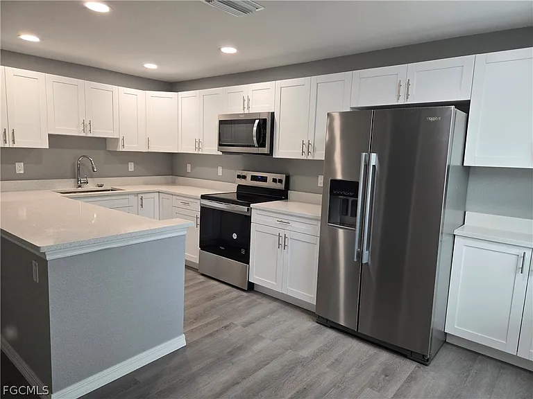 11451 Char Ann Dr — Photo 2