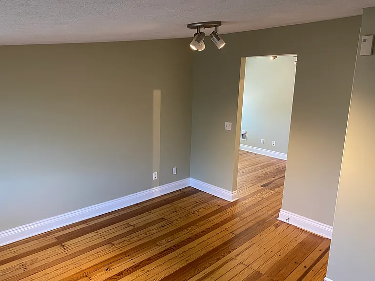 511 N Pine St #3 — Photo 4