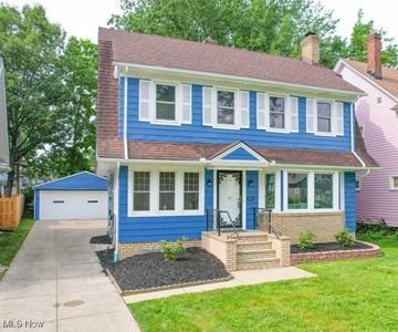 3020 E Derbyshire Rd, Cleveland Heights, OH, 44118