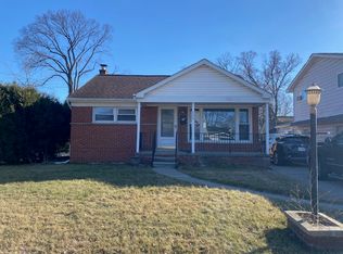 226 E Thirteen Mile Rd, Royal Oak, MI 48073